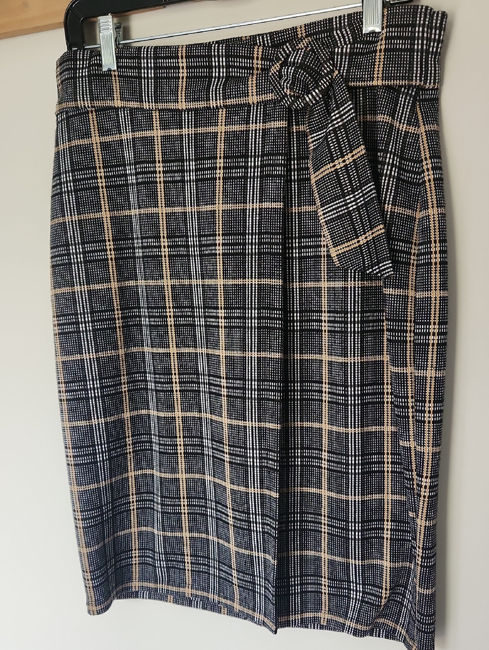 Retrology Plaid Faux Wrap Skirt | Black & Yellow Pull On Career Midi Womens Smal